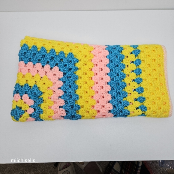 Vintage Blanket Handmade Crochet Throw - Picture 4 of 7